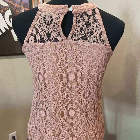 Monteau Women's Lace Peach Halter Style Shirt - Picture 5 of 5
